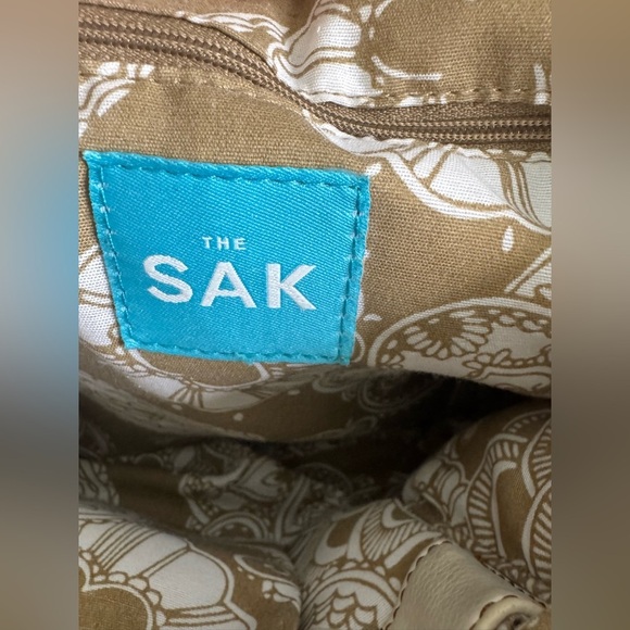 Vintage 90’s The Sak Leather Ivory Floral Lined Adjustable Strap Shoulder Bag - Picture 9 of 15